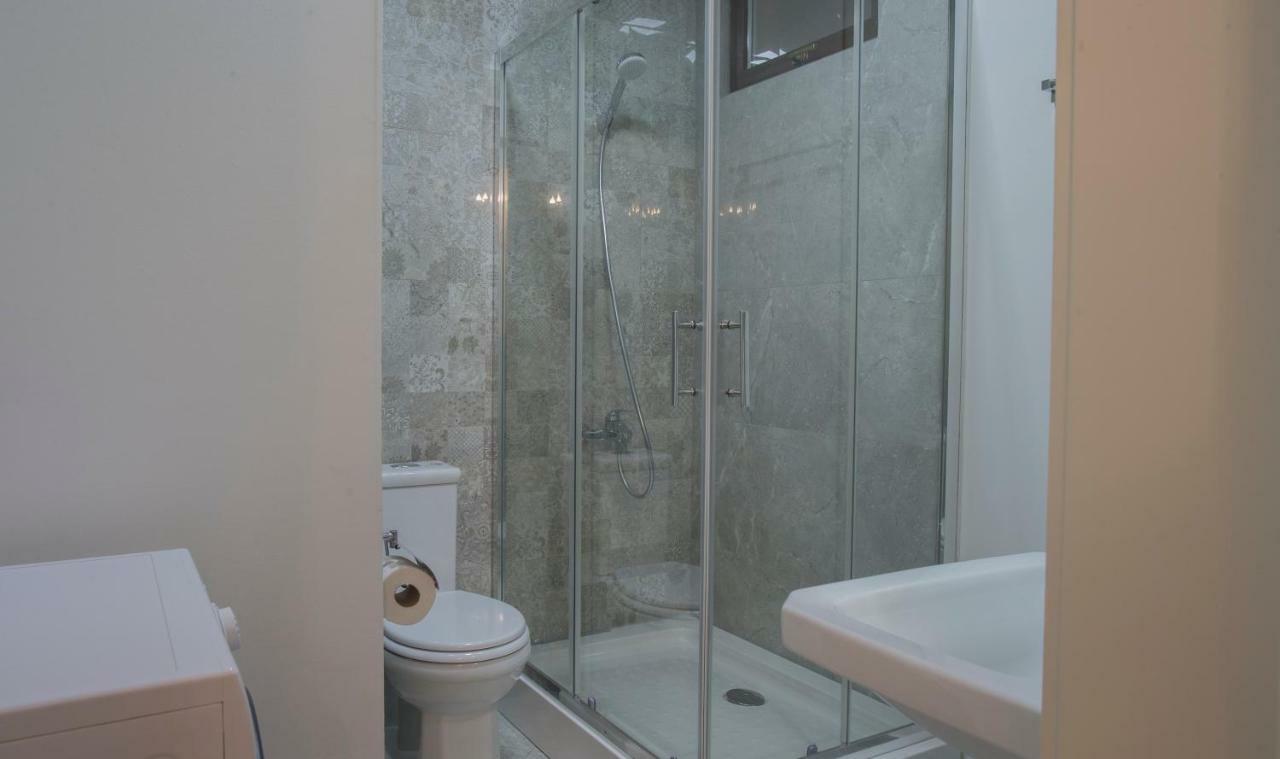 Golden Nugget Apartment Tiflis Exterior foto