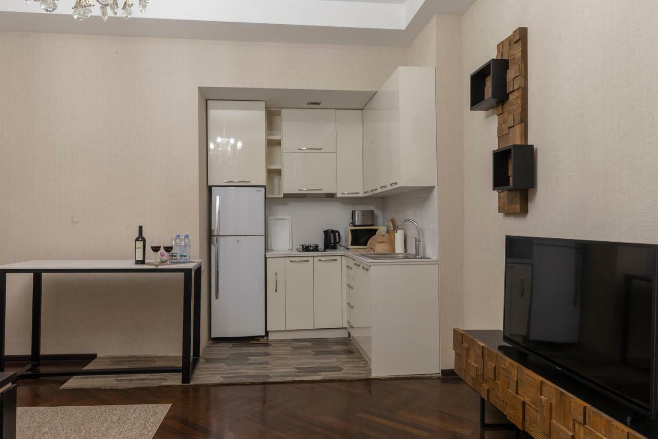 Golden Nugget Apartment Tiflis Exterior foto
